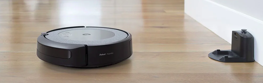 Фото Робот-пылесос iRobot Roomba i3 (Черный)